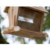 Závesné kŕmidlo pre vtáky KERBL 87040 SCHNEEBERG, drevo 31x24,5x19 cm – pohľad 2